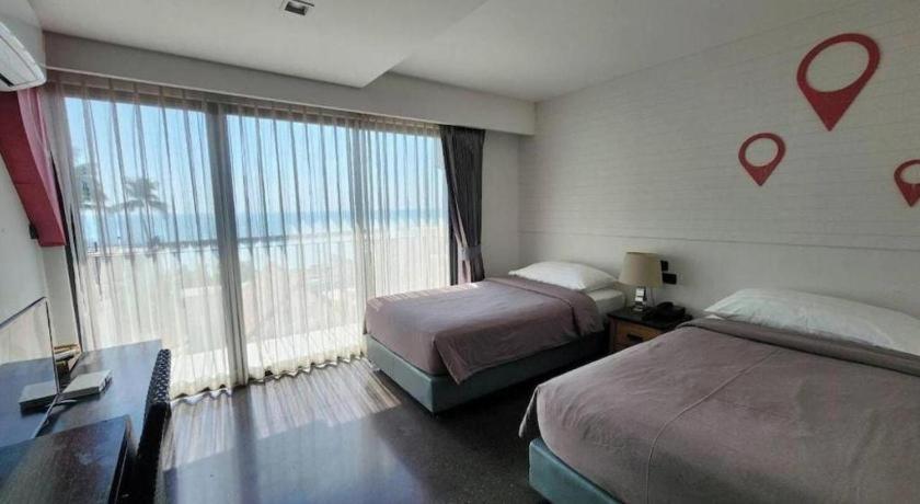 Resort Eco Moment Beach
