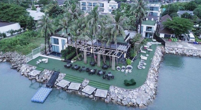 Resort Eco Moment Beach 4*