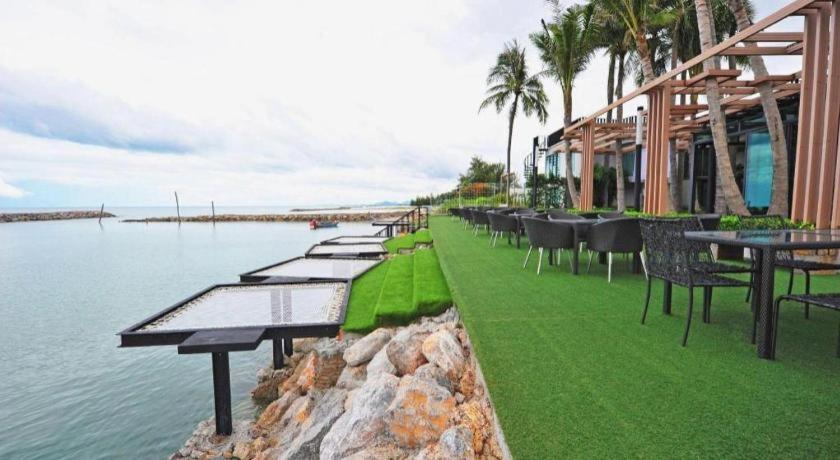 Eco Moment Beach Resort Phetchaburi