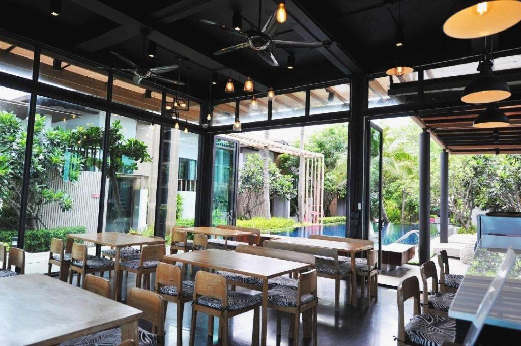 Eco Moment Beach Phetchaburi