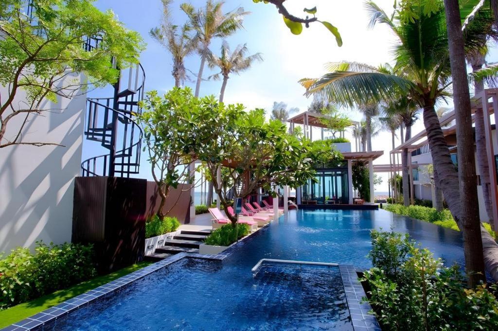 Eco Moment Beach Resort 4*