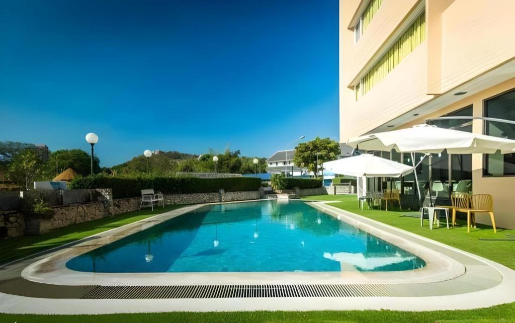 Bangsaen Villa Hotel Hotel Bang Saen