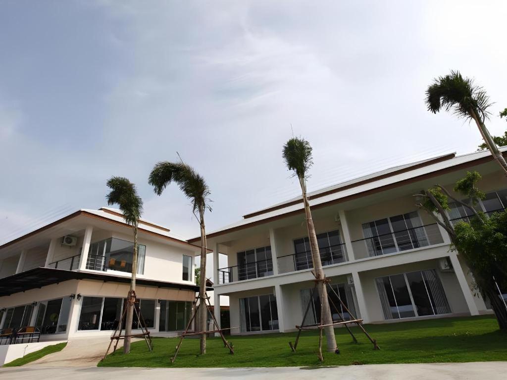 Nopparat Garden 3* Samut Songkhram