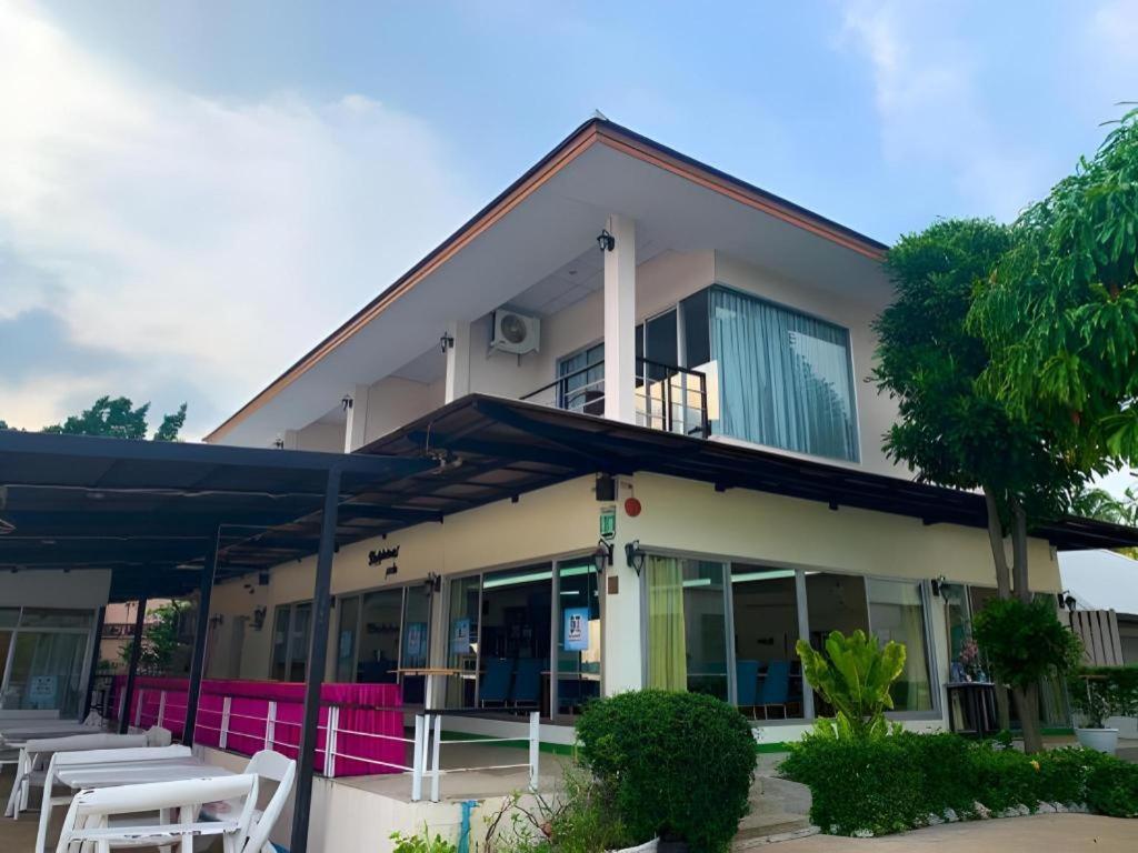 Resort Nopparat Garden Samut Songkhram