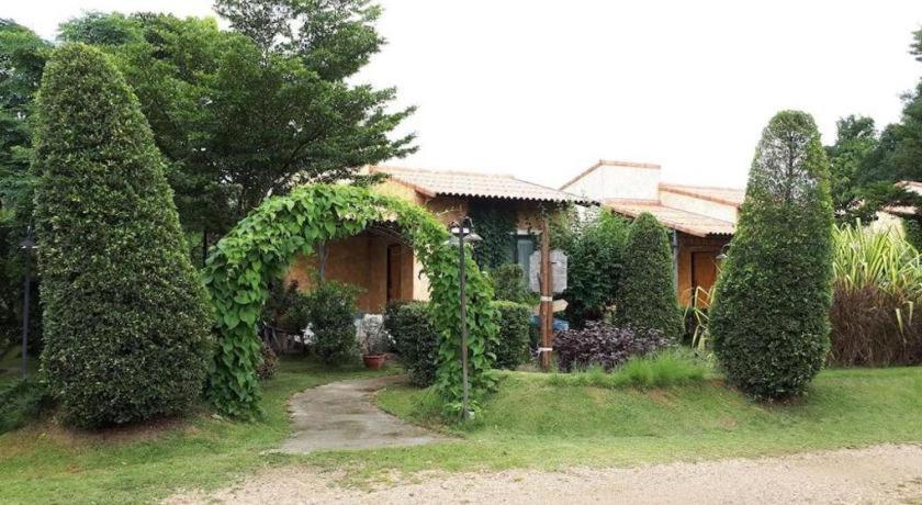 Tuscany Country Resort Suan Phueng