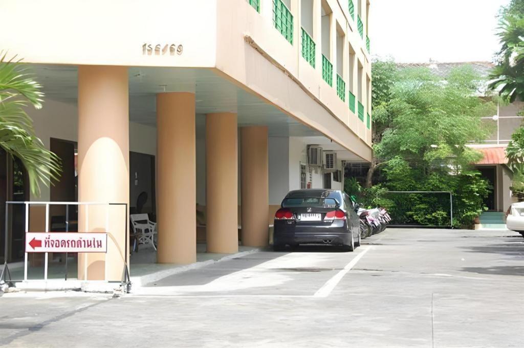 Place 2* Rayong