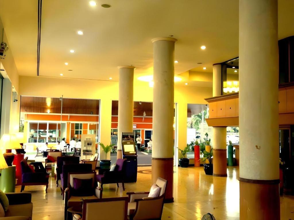 The Majestic Hotel 3*