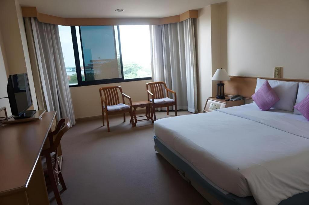 The Majestic Hotel 3*