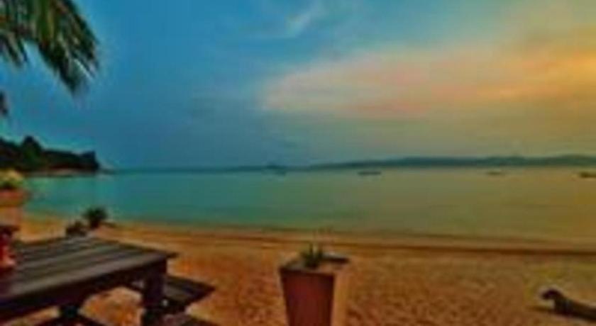 Phangan Rainbow Resort