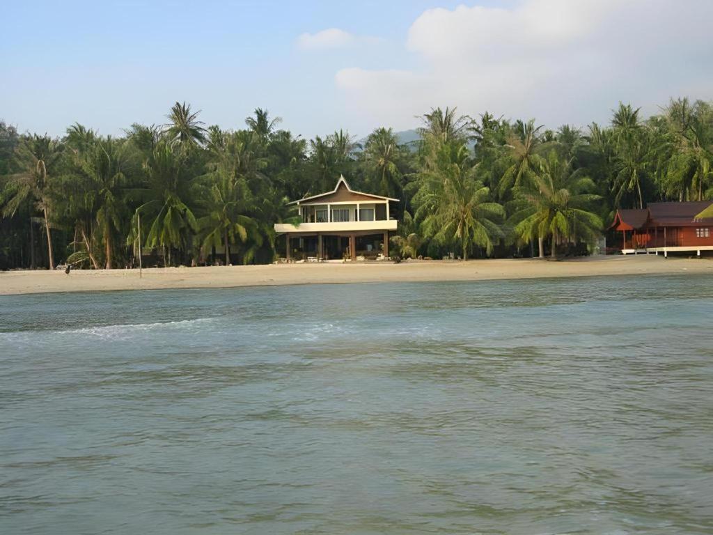 Phangan Rainbow Baan Khai
