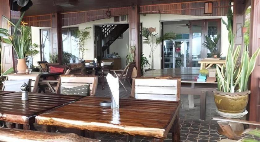 Phangan Rainbow Baan Khai