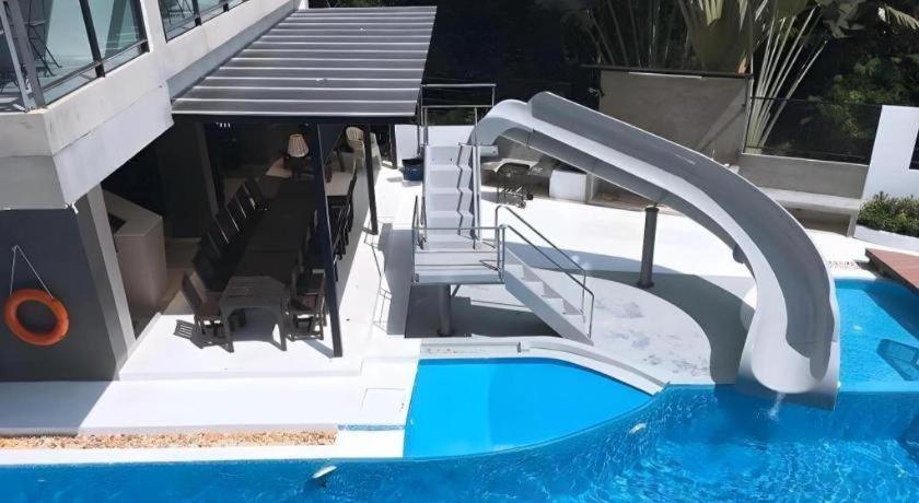 Chalay Monta Resort HHQ