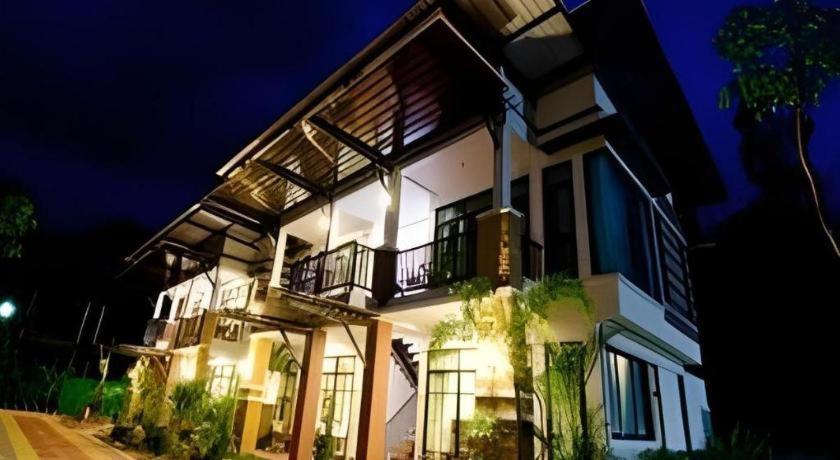 Resort Nattha Waree Hot Spring And 3*
