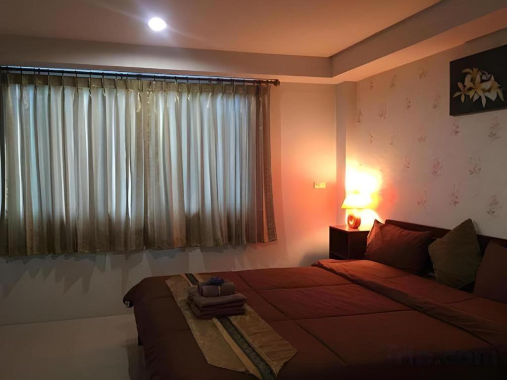 Hostel Tontalay Bang Saen