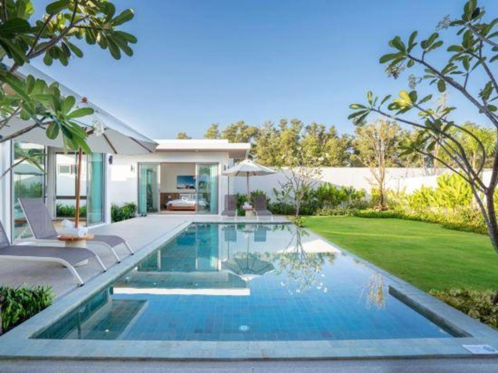 Resort Escape 4*