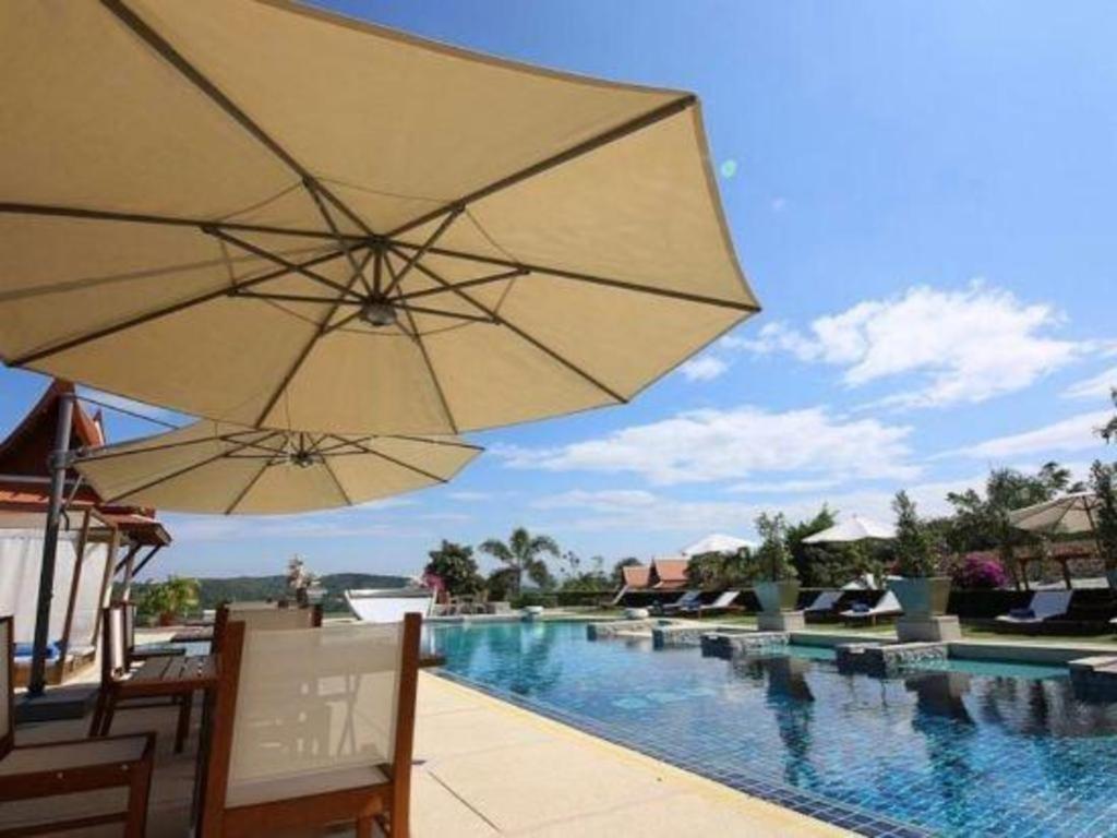 Resort Baan Souchada &