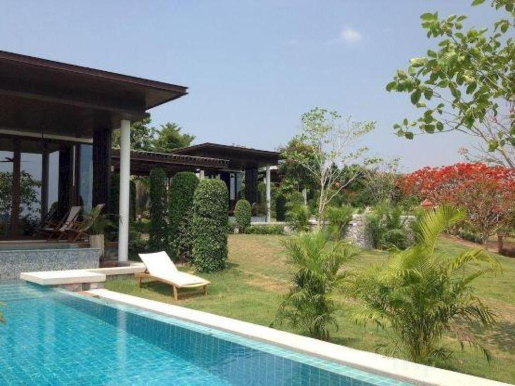 Baan Souchada &