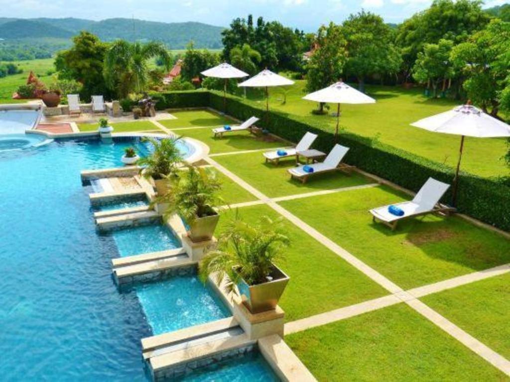 Baan Souchada &