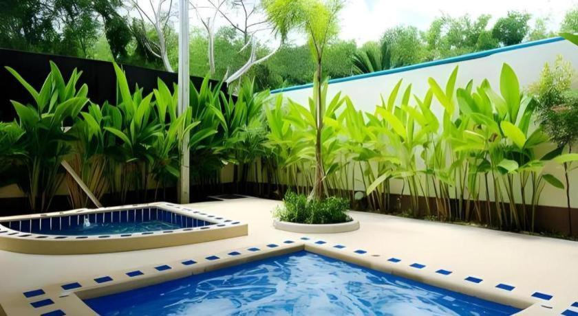 Nattha Waree Hot Spring And 3* Ban Nua Khlong