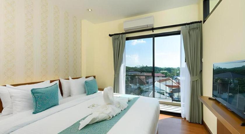Mira & 4* Chiang Mai