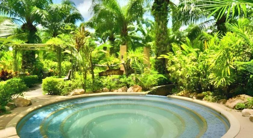 Nattha Waree Hot Spring And Resort 3*