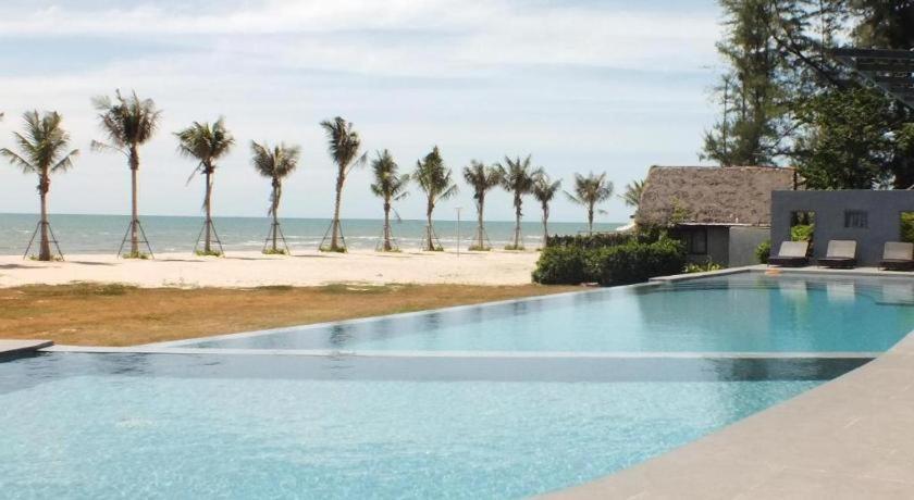 Hansar Casuarina Cha Am Hotel 4*