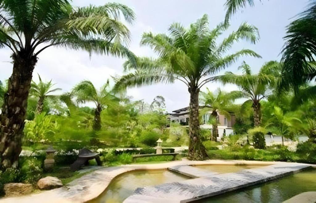 Resort Nattha Waree Hot Spring And Ban Nua Khlong