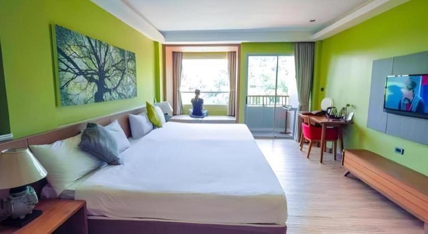 Hotel River Kwai Village 4*
