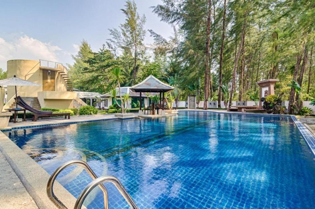 Hotel Ocean Breeze 3*