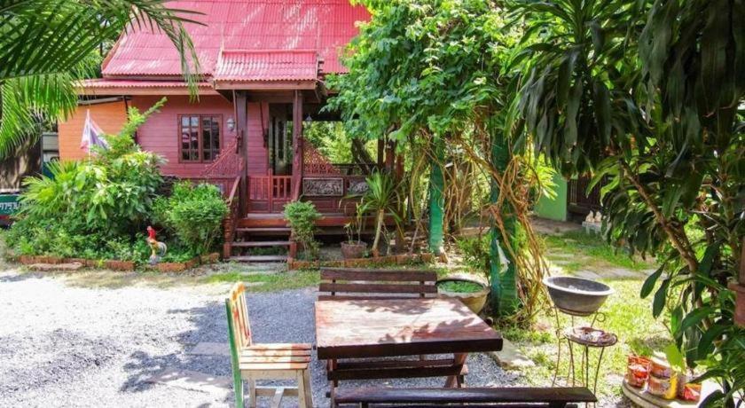 Hotel Oyo 384 Ban Sabaidee Phra Nakhon Si Ayutthaya