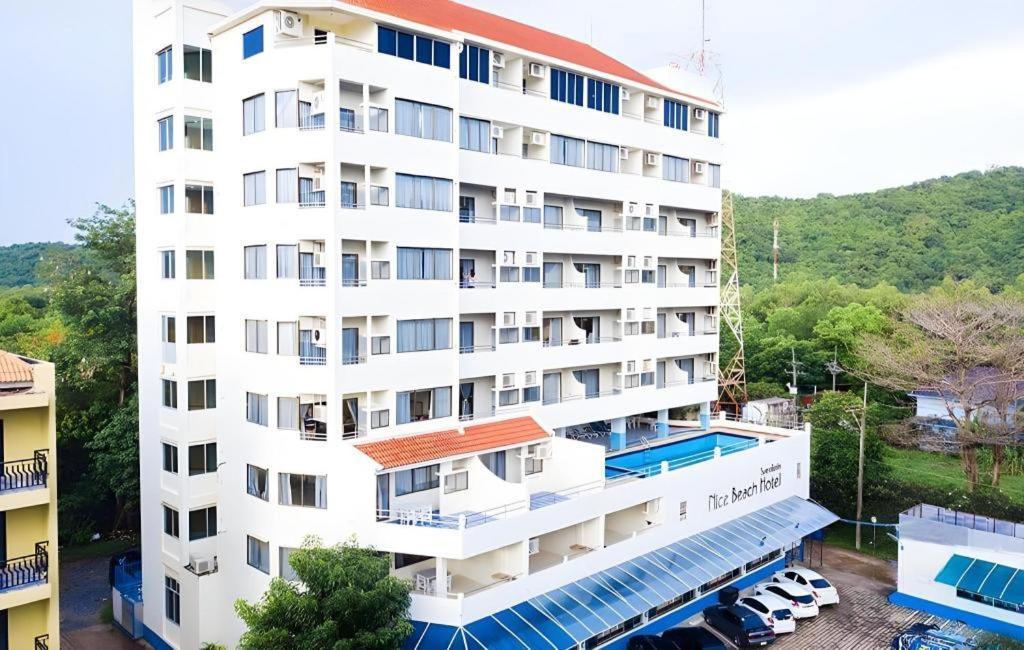 Hotel Nice Beach Hotel Rayong