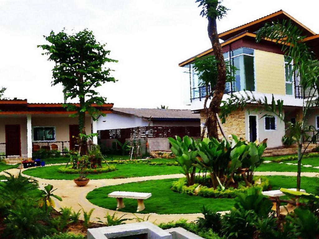The Park 3* Nang Rong
