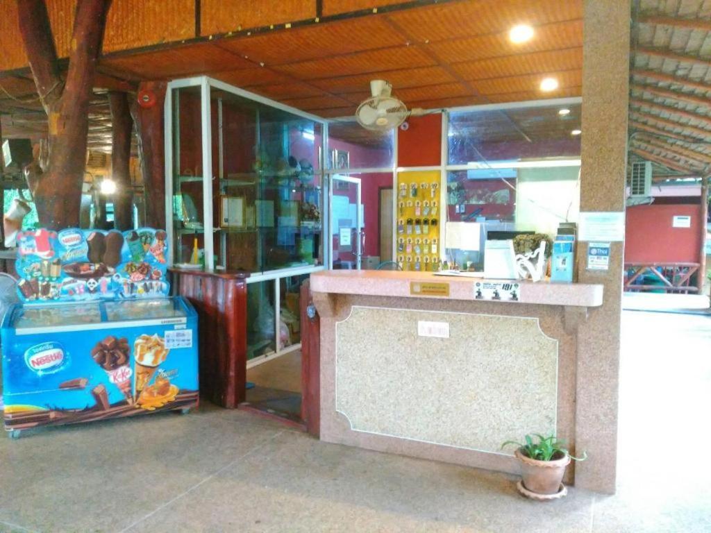 Varee Valley & Restaurant *