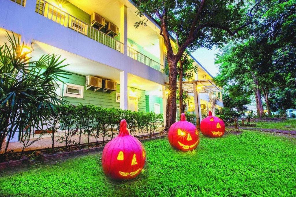 Varee Valley & Restaurant Khon Kaen