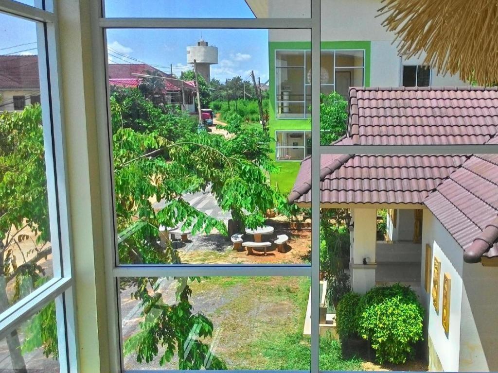Resort Green Home Resort Surat Thani