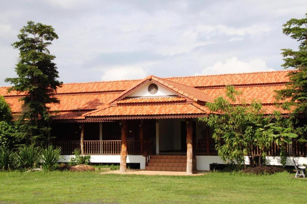 Plaifah Ubon Resort