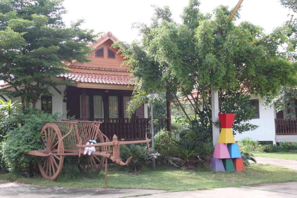 Plaifah Ubon Resort