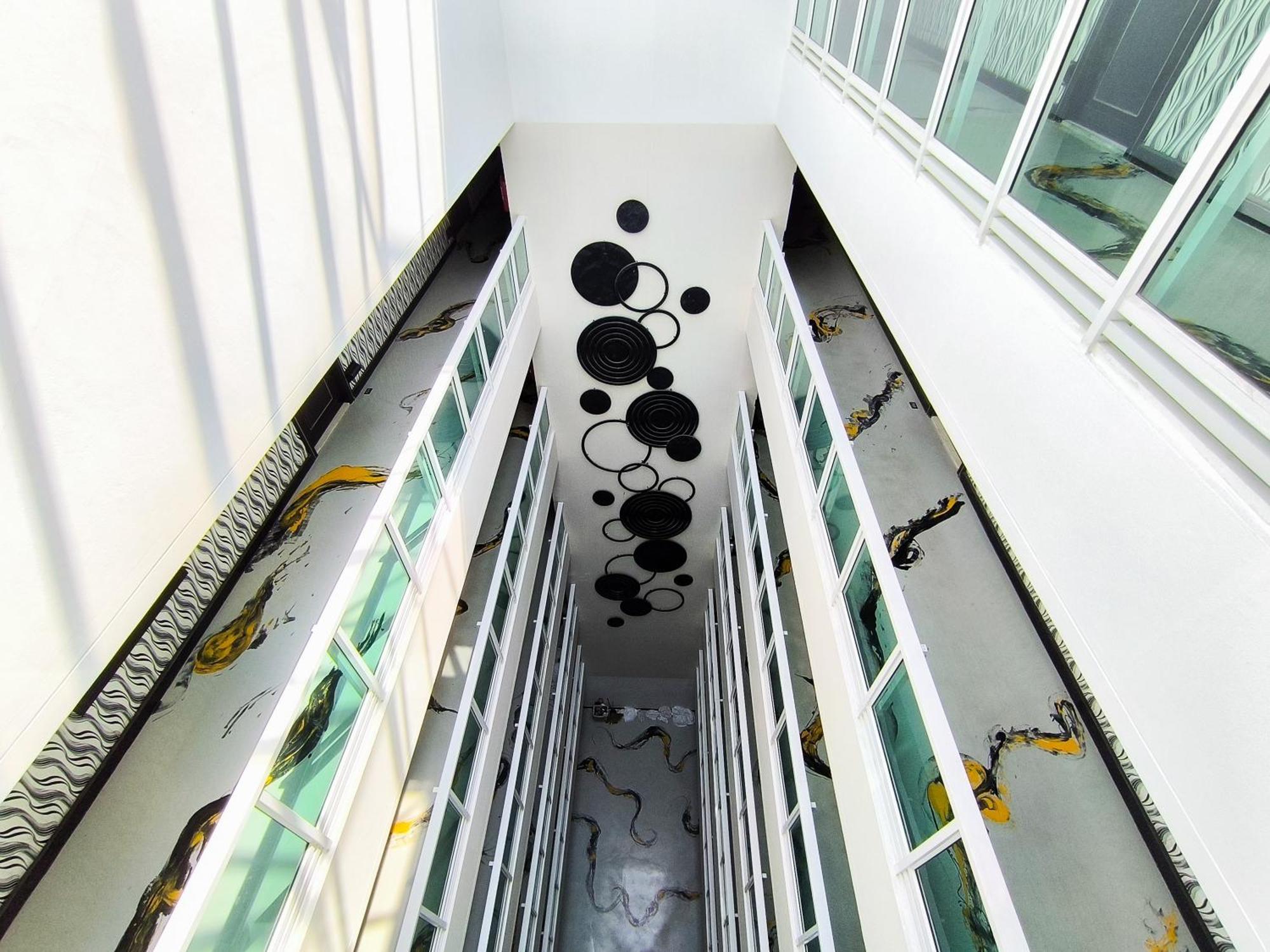 Hotel Nova By Compass Hospitality