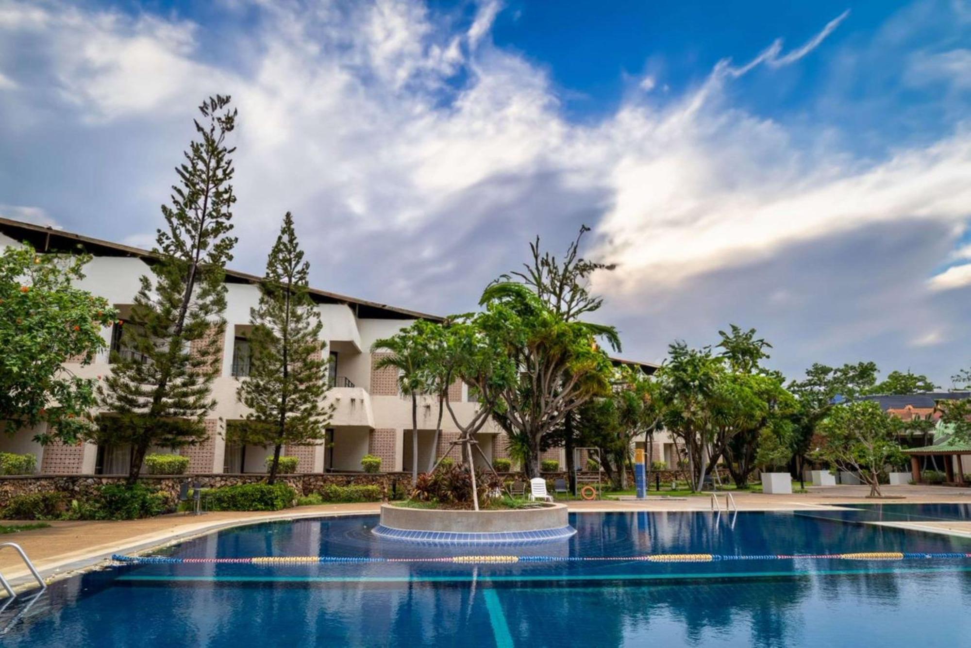 Resort Tropicana 4*