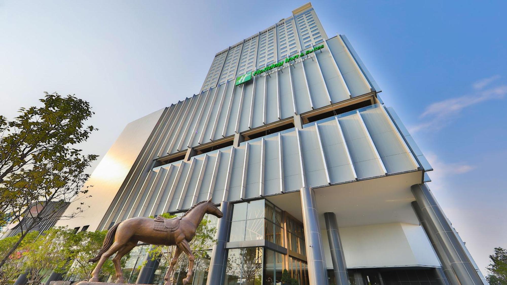 & Centre By Ihg Hotel
