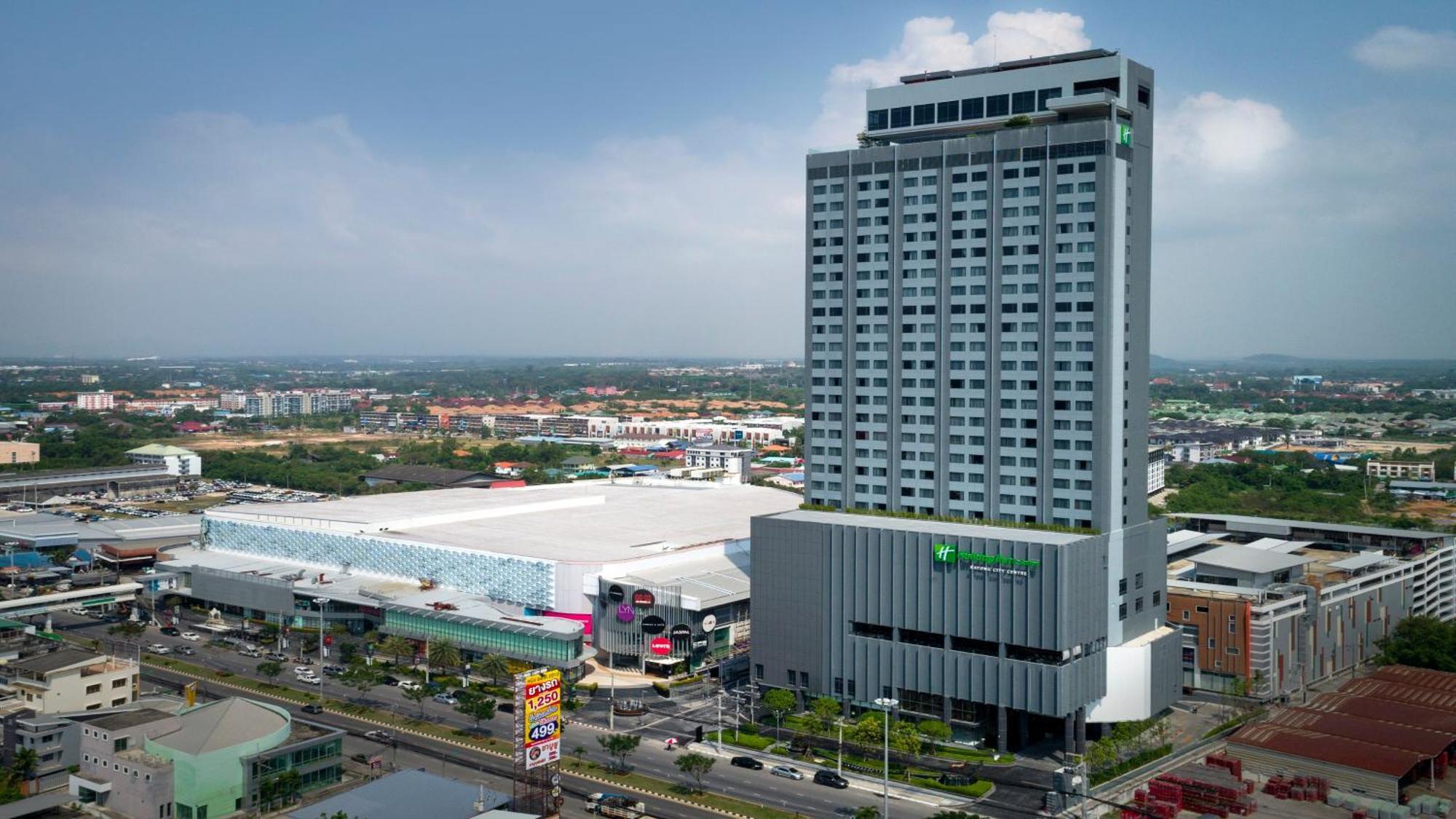 & Centre By Ihg Hotel 5*