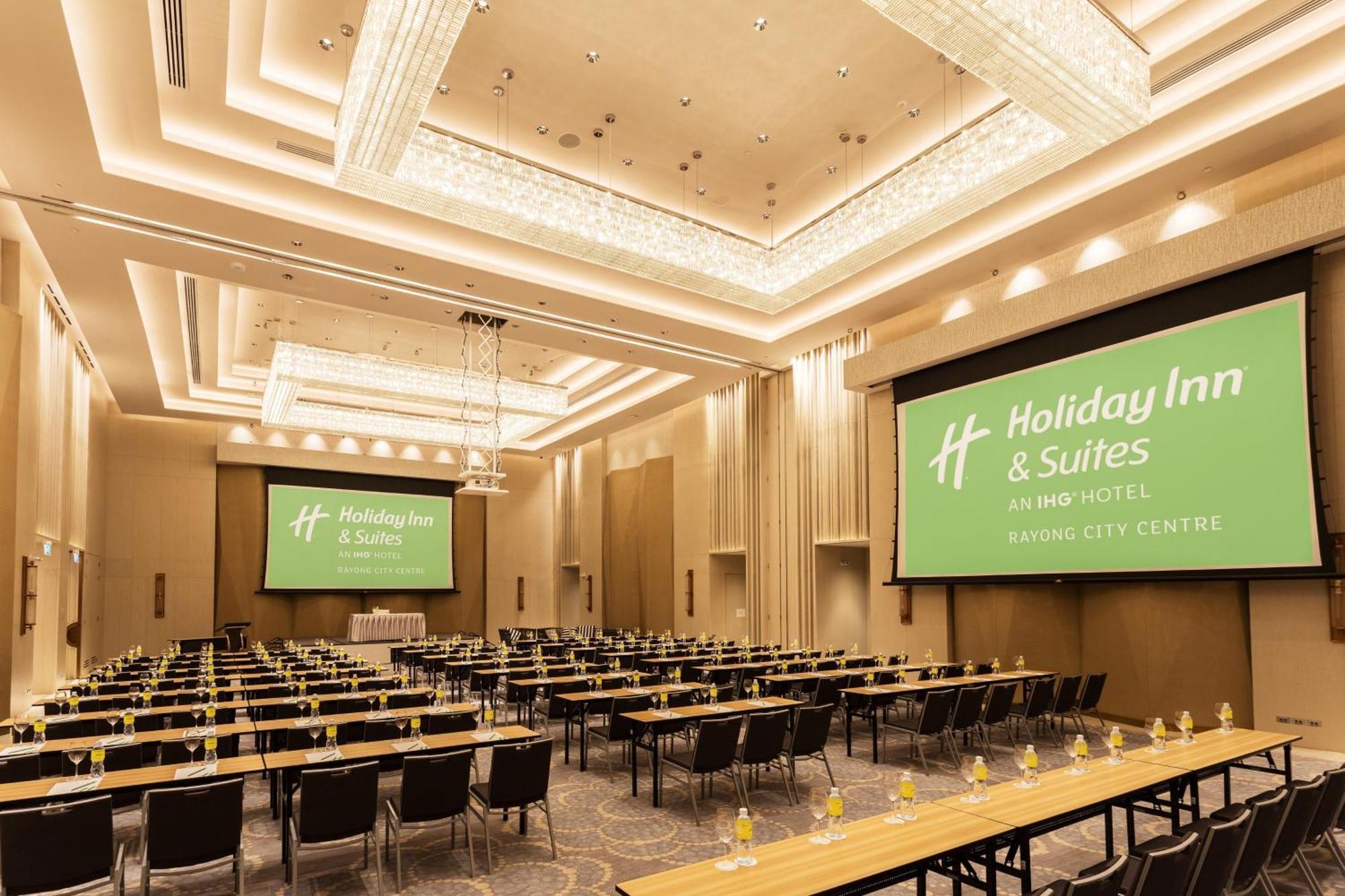& Centre By Ihg Hotel 5*