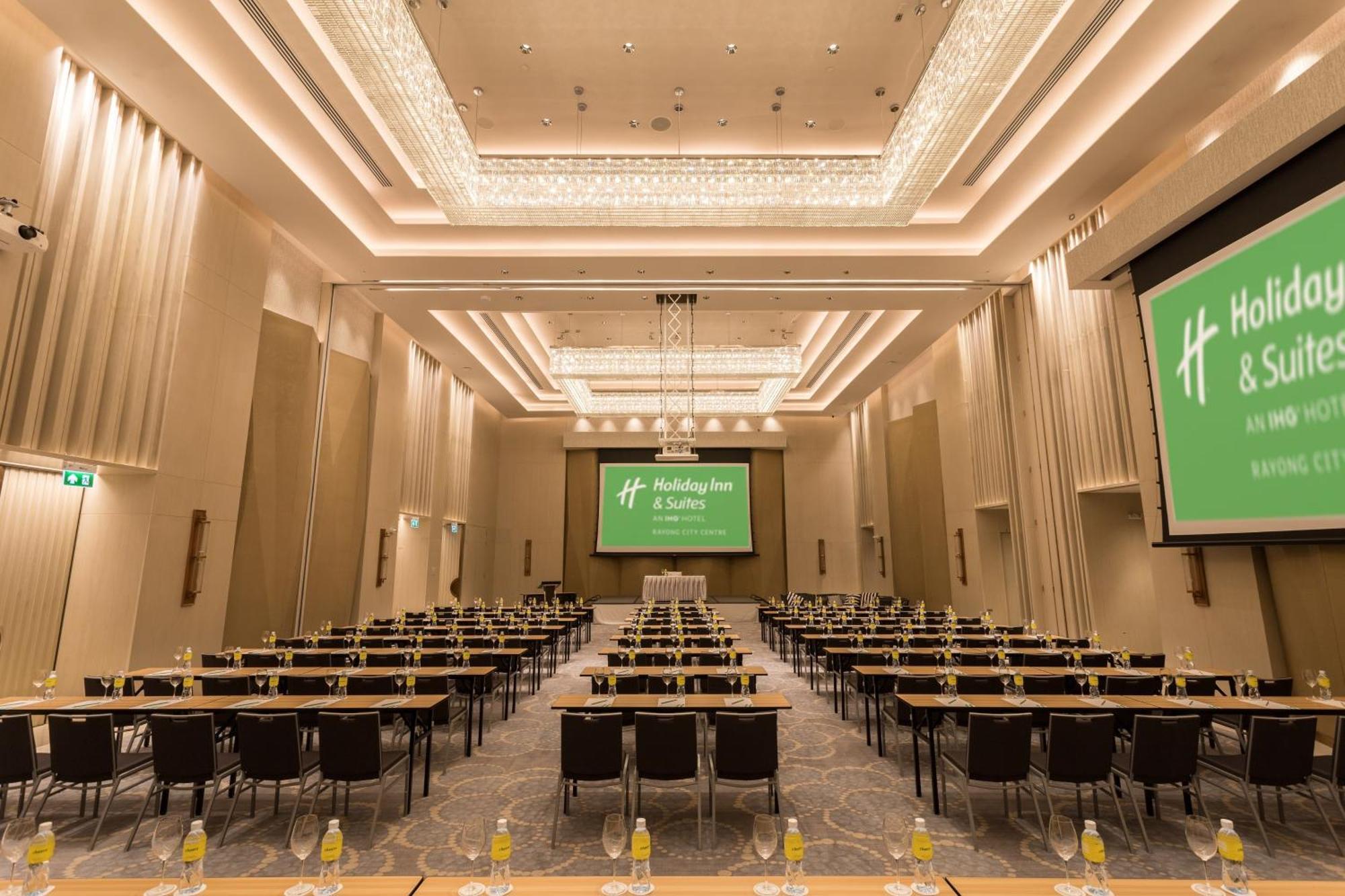 Hotel & Centre By Ihg 5*