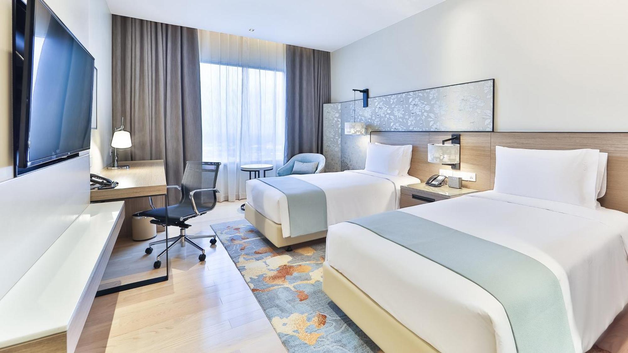 Hotel & Centre By Ihg