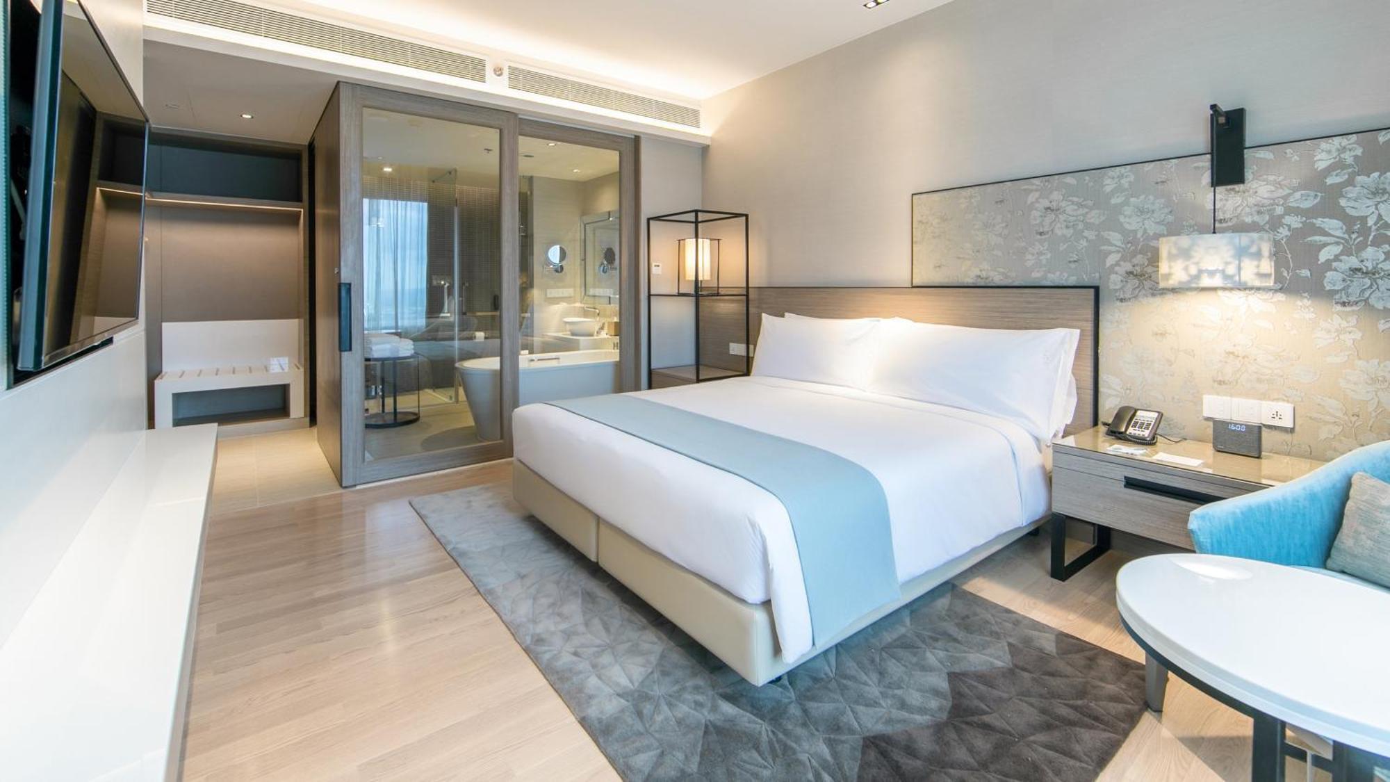 & Centre By Ihg 5*
