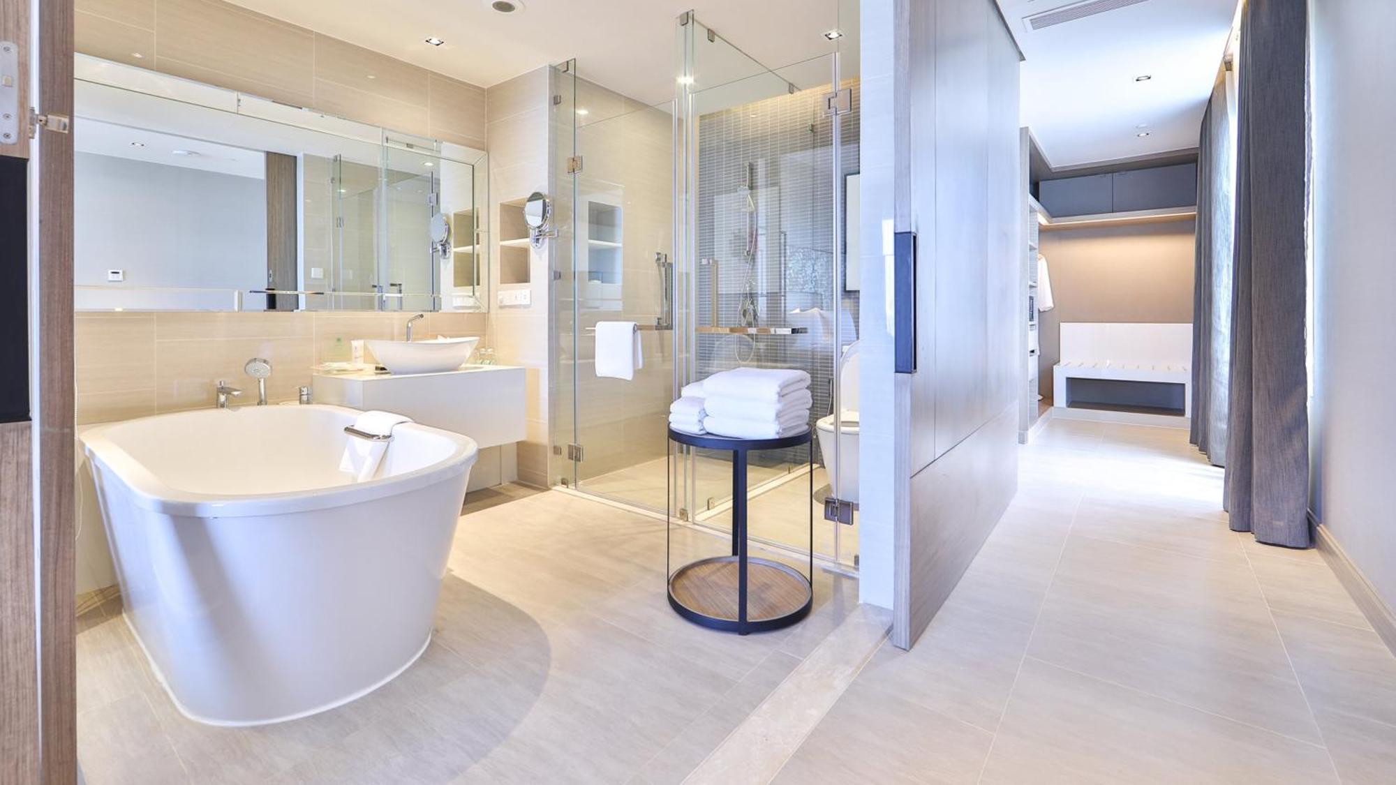 & Centre By Ihg 5* Rayong