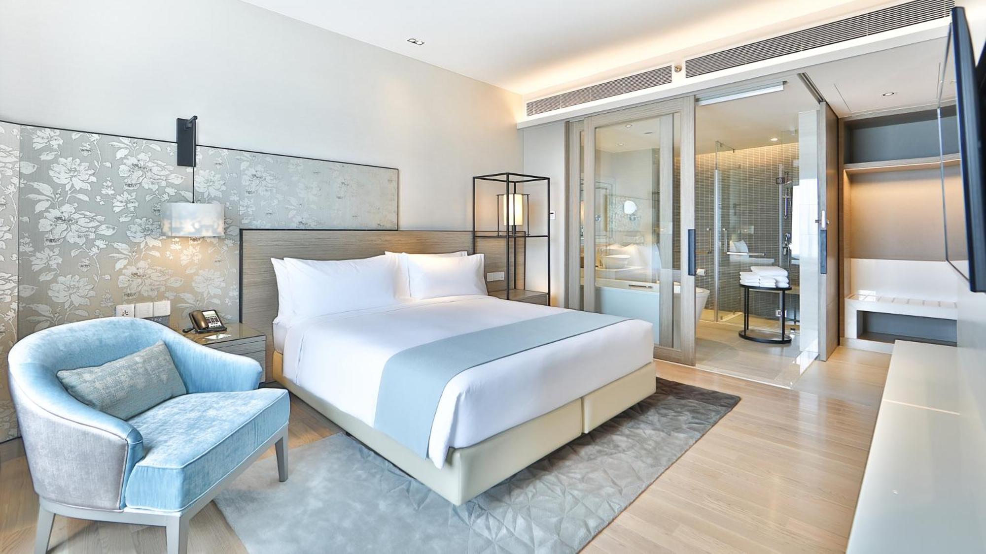 & Centre By Ihg Hotel