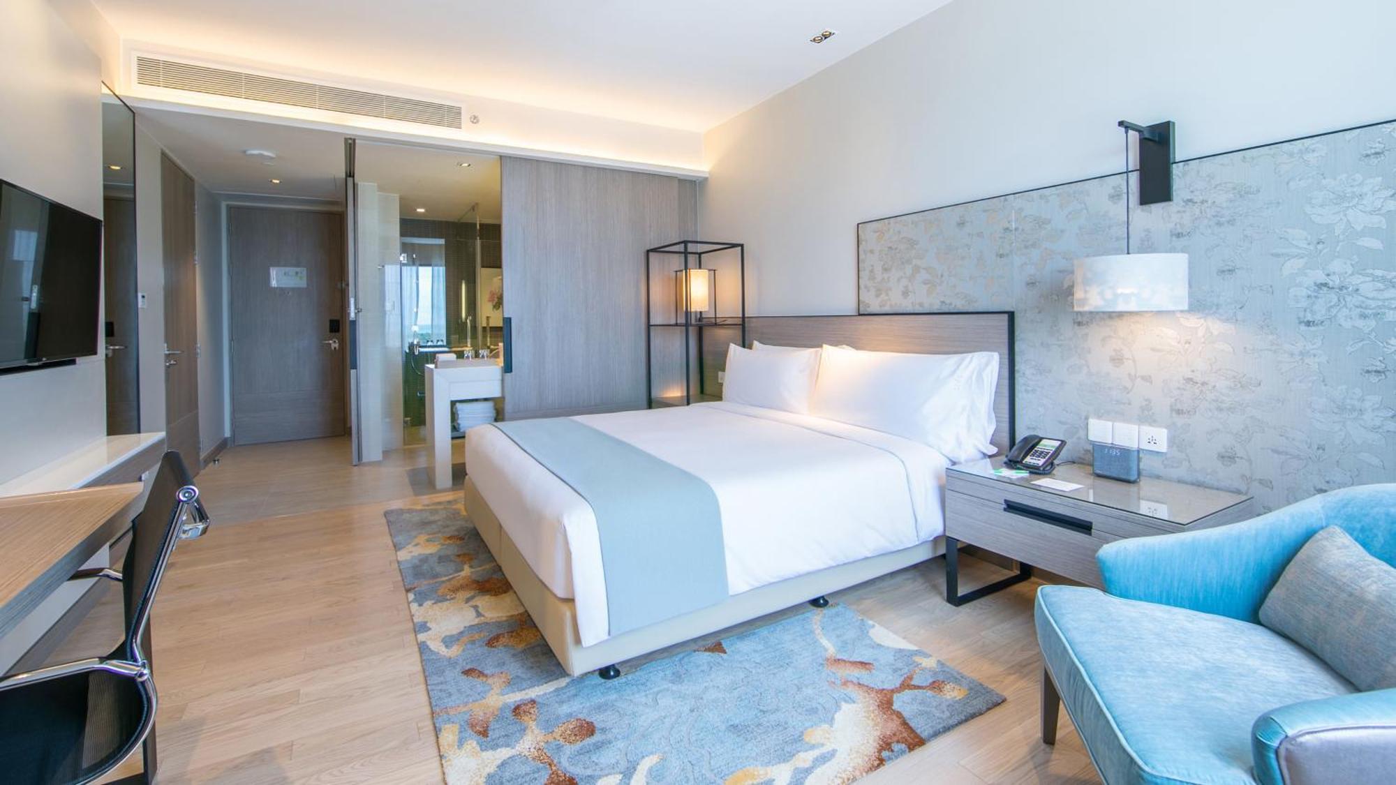 & Centre By Ihg Hotel