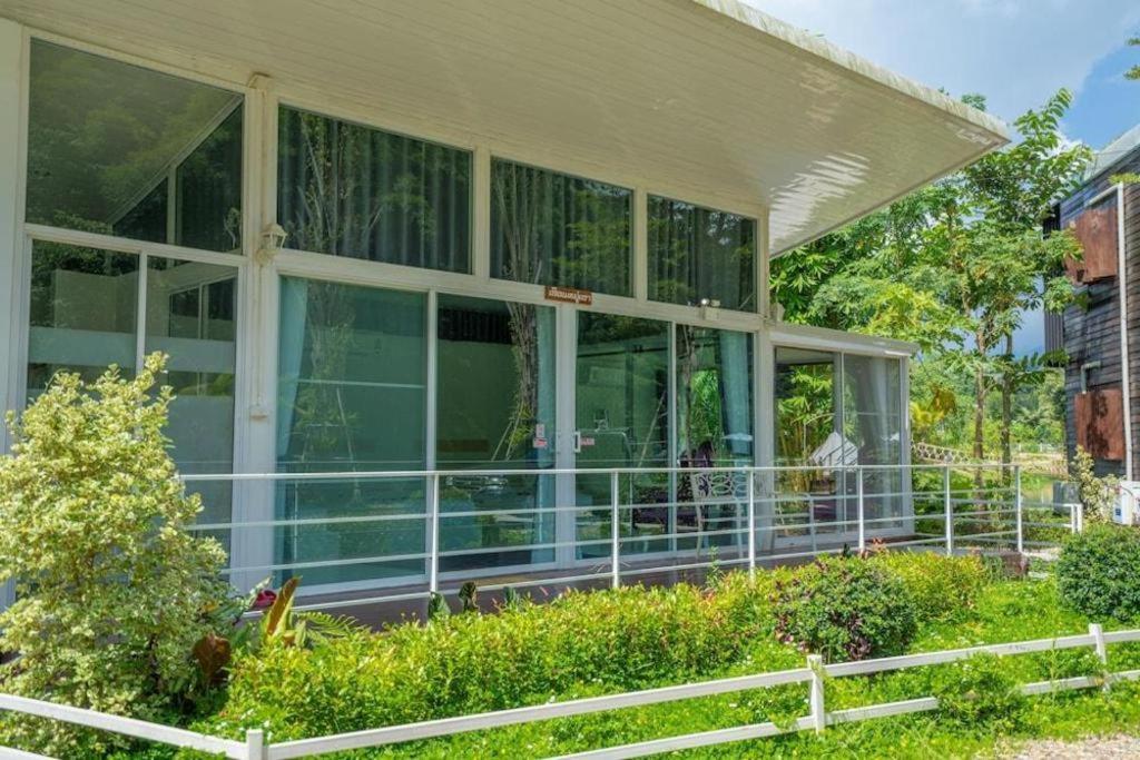 Resort The White House Boutique 3*