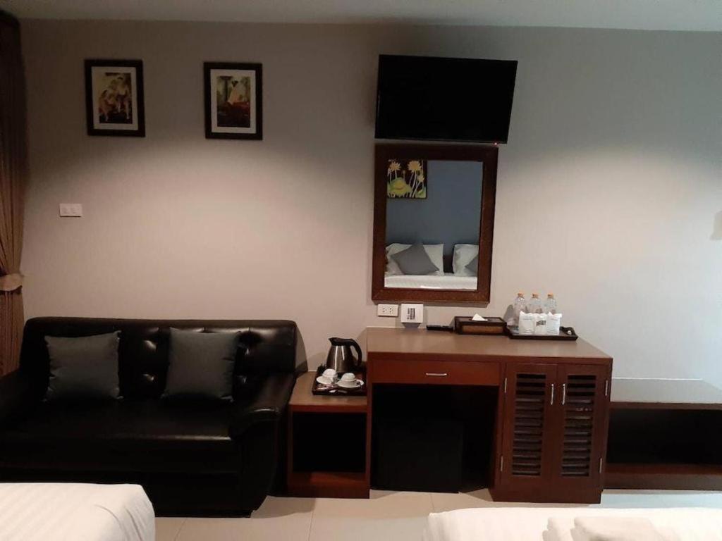 Khanom Resort
